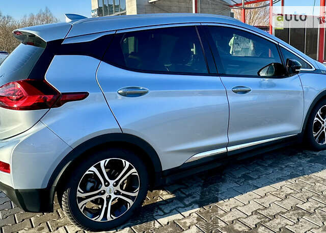 Серый Шевроле Bolt EV, объемом двигателя 0 л и пробегом 105 тыс. км за 17400 $, фото 5 на Automoto.ua