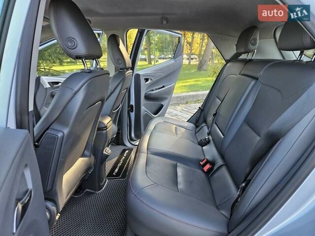 Серый Шевроле Bolt EV, объемом двигателя 0 л и пробегом 167 тыс. км за 12500 $, фото 36 на Automoto.ua