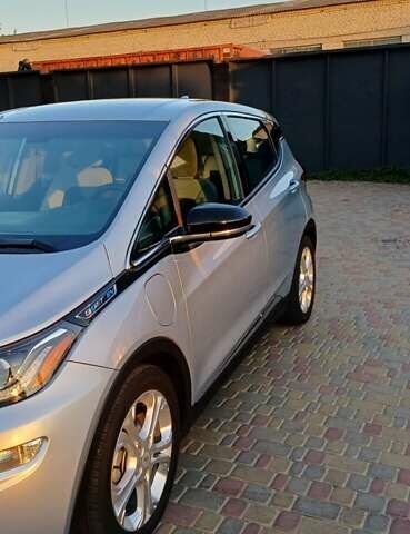 Серый Шевроле Bolt EV, объемом двигателя 0 л и пробегом 70 тыс. км за 13500 $, фото 5 на Automoto.ua