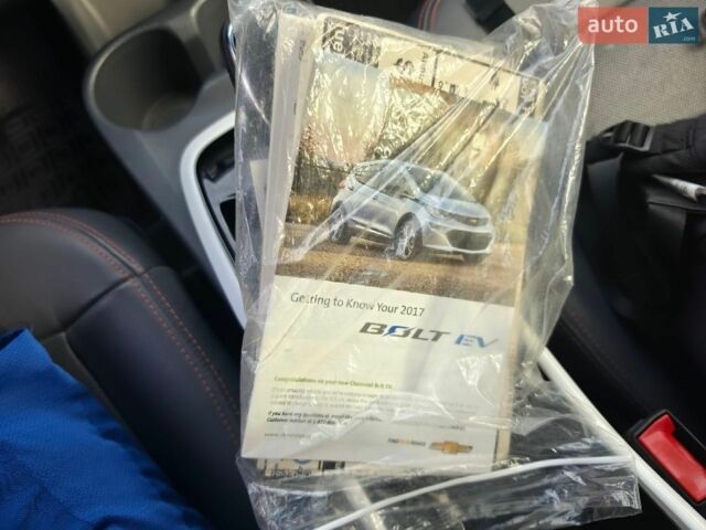 Сірий Шевроле Bolt EV, об'ємом двигуна 0 л та пробігом 148 тис. км за 15300 $, фото 26 на Automoto.ua