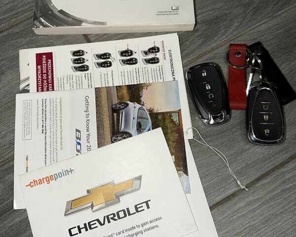 Серый Шевроле Bolt EV, объемом двигателя 0 л и пробегом 156 тыс. км за 11500 $, фото 29 на Automoto.ua