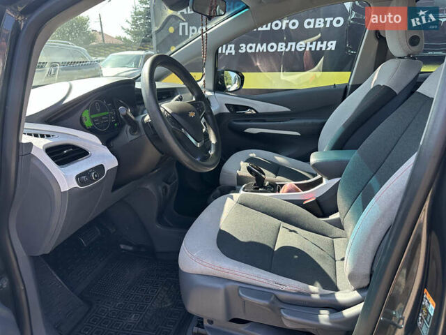 Серый Шевроле Bolt EV, объемом двигателя 0 л и пробегом 163 тыс. км за 13800 $, фото 8 на Automoto.ua