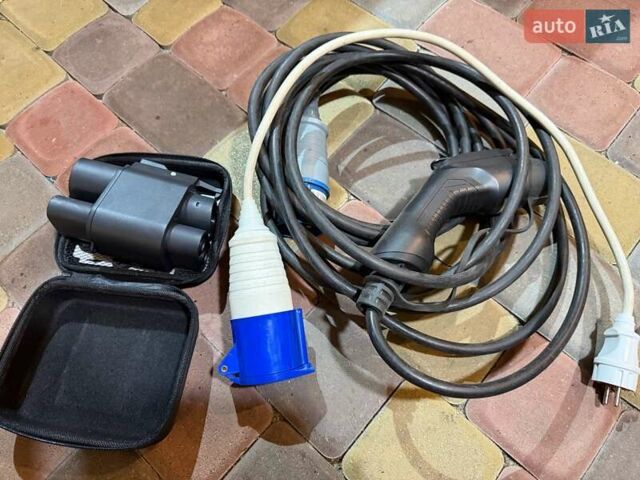 Серый Шевроле Bolt EV, объемом двигателя 0 л и пробегом 156 тыс. км за 11500 $, фото 25 на Automoto.ua