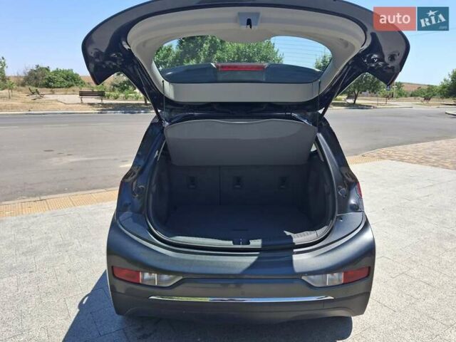 Серый Шевроле Bolt EV, объемом двигателя 0 л и пробегом 143 тыс. км за 15500 $, фото 10 на Automoto.ua