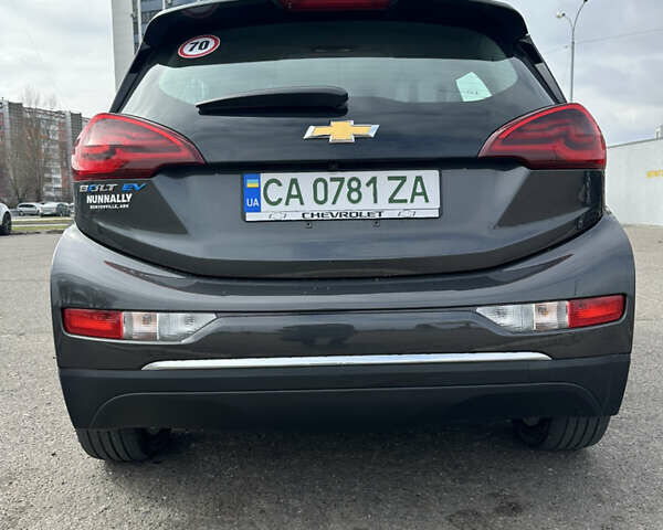 Серый Шевроле Bolt EV, объемом двигателя 0 л и пробегом 49 тыс. км за 15900 $, фото 4 на Automoto.ua