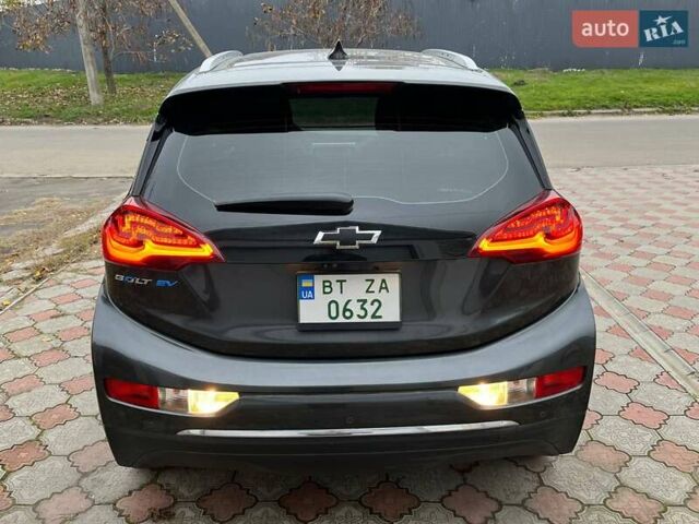 Серый Шевроле Bolt EV, объемом двигателя 0 л и пробегом 76 тыс. км за 13000 $, фото 4 на Automoto.ua