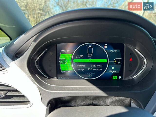 Сірий Шевроле Bolt EV, об'ємом двигуна 0 л та пробігом 95 тис. км за 15900 $, фото 10 на Automoto.ua