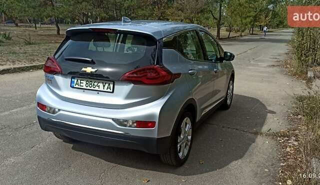 Серый Шевроле Bolt EV, объемом двигателя 0 л и пробегом 114 тыс. км за 14500 $, фото 2 на Automoto.ua