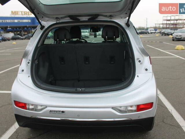 Серый Шевроле Bolt EV, объемом двигателя 0 л и пробегом 135 тыс. км за 15300 $, фото 14 на Automoto.ua