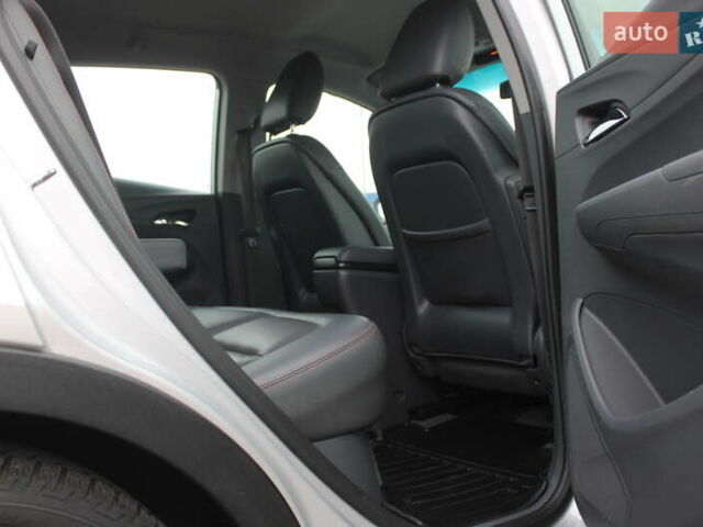 Серый Шевроле Bolt EV, объемом двигателя 0 л и пробегом 135 тыс. км за 14900 $, фото 17 на Automoto.ua