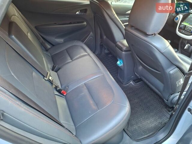 Серый Шевроле Bolt EV, объемом двигателя 0 л и пробегом 168 тыс. км за 14000 $, фото 15 на Automoto.ua