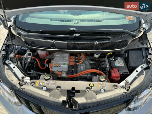 Серый Шевроле Bolt EV, объемом двигателя 0 л и пробегом 89 тыс. км за 13499 $, фото 18 на Automoto.ua