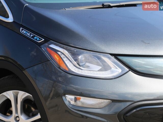 Серый Шевроле Bolt EV, объемом двигателя 0 л и пробегом 88 тыс. км за 15900 $, фото 3 на Automoto.ua