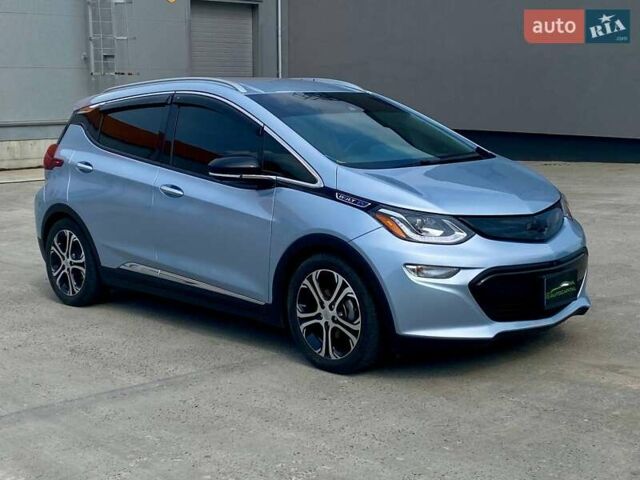 Серый Шевроле Bolt EV, объемом двигателя 0 л и пробегом 57 тыс. км за 15990 $, фото 4 на Automoto.ua