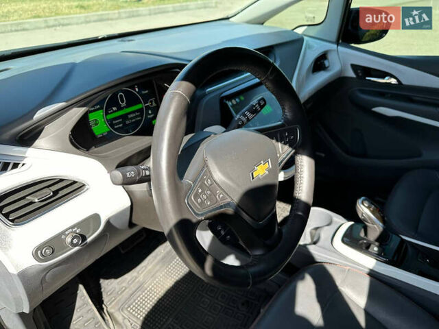 Сірий Шевроле Bolt EV, об'ємом двигуна 0 л та пробігом 95 тис. км за 15900 $, фото 15 на Automoto.ua