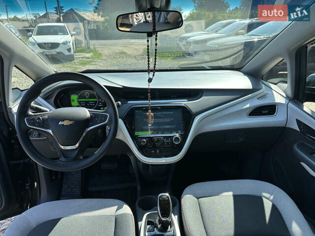 Серый Шевроле Bolt EV, объемом двигателя 0 л и пробегом 163 тыс. км за 13800 $, фото 10 на Automoto.ua
