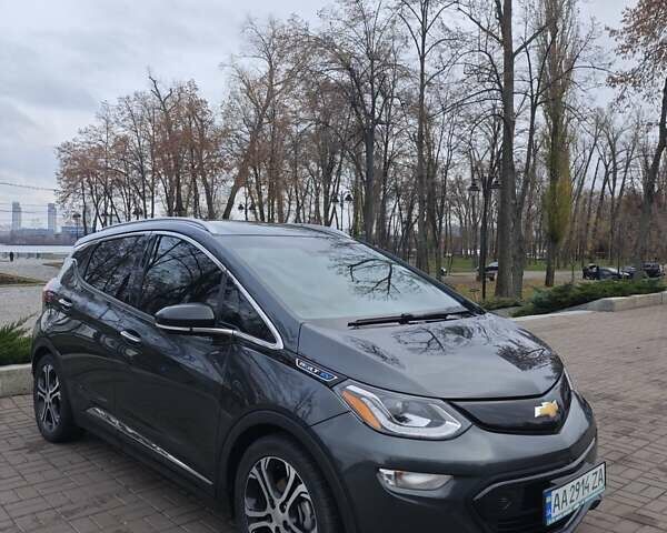 Серый Шевроле Bolt EV, объемом двигателя 0 л и пробегом 102 тыс. км за 14500 $, фото 1 на Automoto.ua