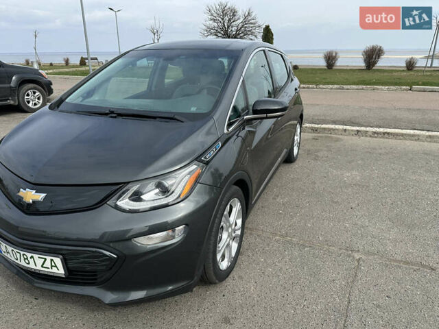 Серый Шевроле Bolt EV, объемом двигателя 0 л и пробегом 49 тыс. км за 15900 $, фото 2 на Automoto.ua