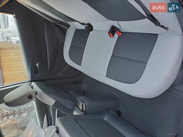 Серый Шевроле Bolt EV, объемом двигателя 0 л и пробегом 75 тыс. км за 14900 $, фото 7 на Automoto.ua