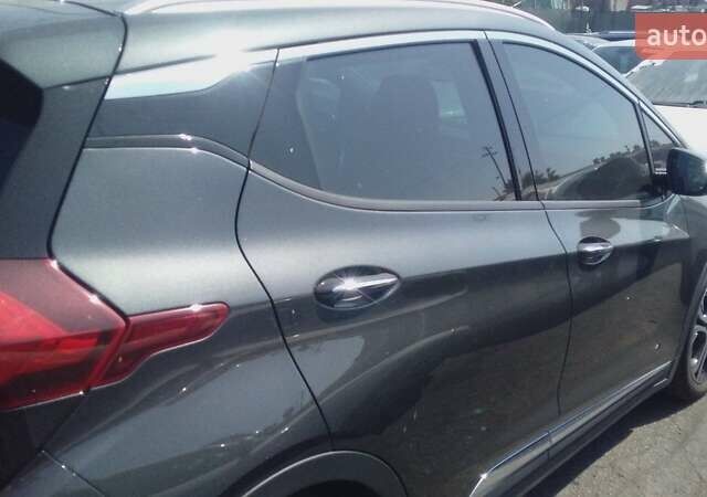 Серый Шевроле Bolt EV, объемом двигателя 0 л и пробегом 65 тыс. км за 18000 $, фото 9 на Automoto.ua