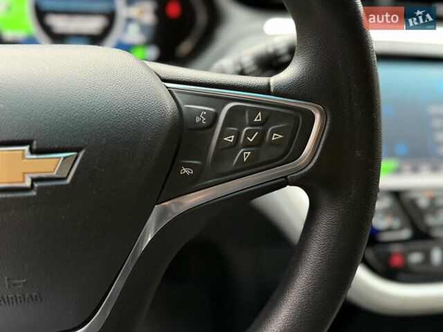 Серый Шевроле Bolt EV, объемом двигателя 0 л и пробегом 82 тыс. км за 13500 $, фото 54 на Automoto.ua