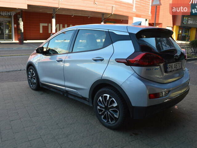 Серый Шевроле Bolt EV, объемом двигателя 0 л и пробегом 57 тыс. км за 14900 $, фото 7 на Automoto.ua