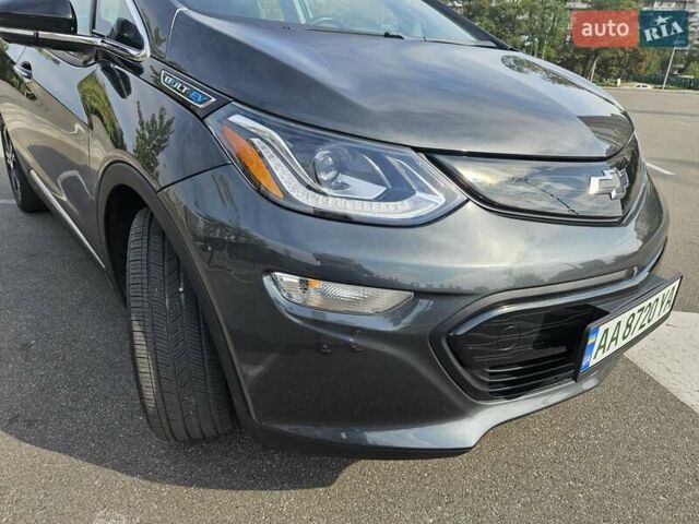 Серый Шевроле Bolt EV, объемом двигателя 0 л и пробегом 40 тыс. км за 18700 $, фото 3 на Automoto.ua