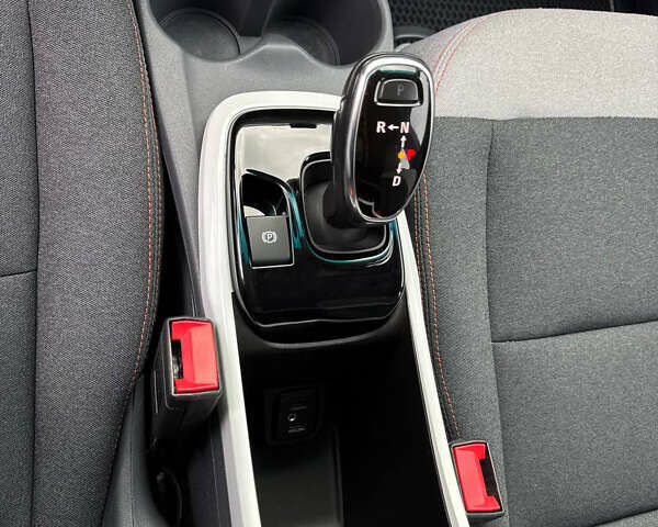 Сірий Шевроле Bolt EV, об'ємом двигуна 0 л та пробігом 109 тис. км за 14999 $, фото 32 на Automoto.ua