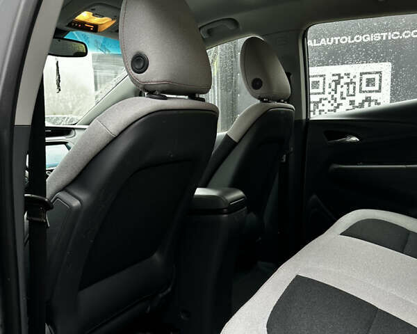 Серый Шевроле Bolt EV, объемом двигателя 0 л и пробегом 159 тыс. км за 12500 $, фото 13 на Automoto.ua