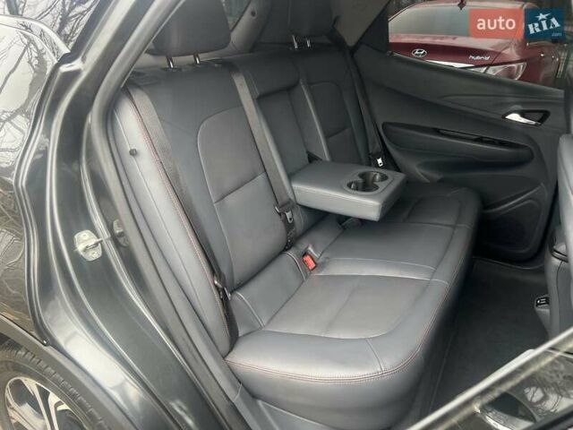 Серый Шевроле Bolt EV, объемом двигателя 0 л и пробегом 107 тыс. км за 14000 $, фото 4 на Automoto.ua