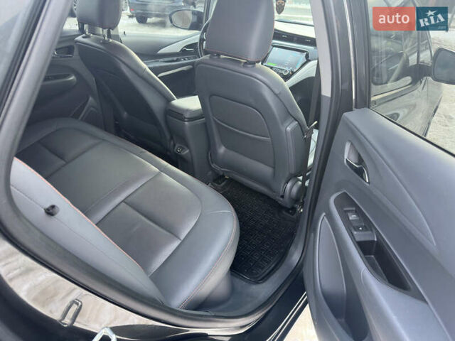 Серый Шевроле Bolt EV, объемом двигателя 0 л и пробегом 70 тыс. км за 15200 $, фото 11 на Automoto.ua