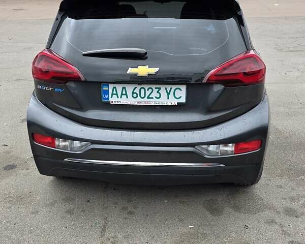 Серый Шевроле Bolt EV, объемом двигателя 0 л и пробегом 58 тыс. км за 14199 $, фото 5 на Automoto.ua