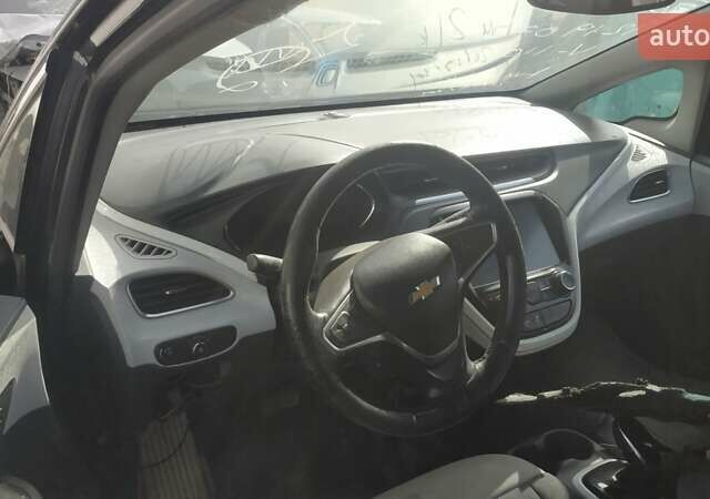Серый Шевроле Bolt EV, объемом двигателя 0 л и пробегом 216 тыс. км за 7800 $, фото 14 на Automoto.ua