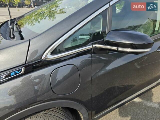 Серый Шевроле Bolt EV, объемом двигателя 0 л и пробегом 40 тыс. км за 18700 $, фото 10 на Automoto.ua