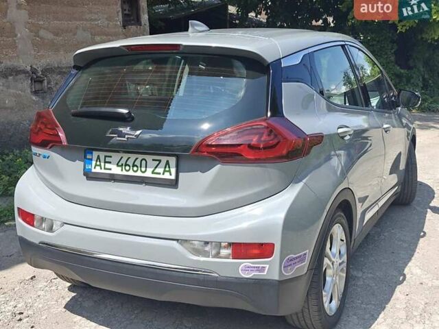 Серый Шевроле Bolt EV, объемом двигателя 0 л и пробегом 33 тыс. км за 16000 $, фото 1 на Automoto.ua