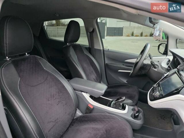Сірий Шевроле Bolt EV, об'ємом двигуна 0 л та пробігом 134 тис. км за 12200 $, фото 8 на Automoto.ua