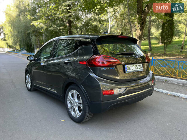Серый Шевроле Bolt EV, объемом двигателя 0 л и пробегом 203 тыс. км за 9350 $, фото 4 на Automoto.ua