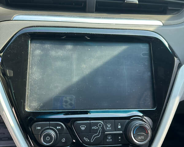 Серый Шевроле Bolt EV, объемом двигателя 0 л и пробегом 149 тыс. км за 14000 $, фото 19 на Automoto.ua