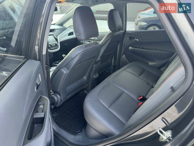 Серый Шевроле Bolt EV, объемом двигателя 0 л и пробегом 70 тыс. км за 15200 $, фото 9 на Automoto.ua