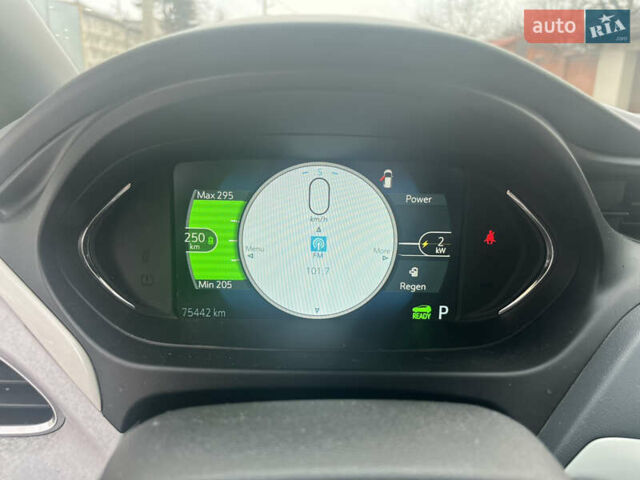 Серый Шевроле Bolt EV, объемом двигателя 0 л и пробегом 75 тыс. км за 13900 $, фото 13 на Automoto.ua
