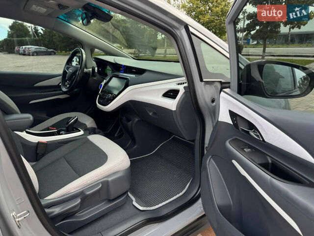 Сірий Шевроле Bolt EV, об'ємом двигуна 0 л та пробігом 109 тис. км за 14999 $, фото 27 на Automoto.ua