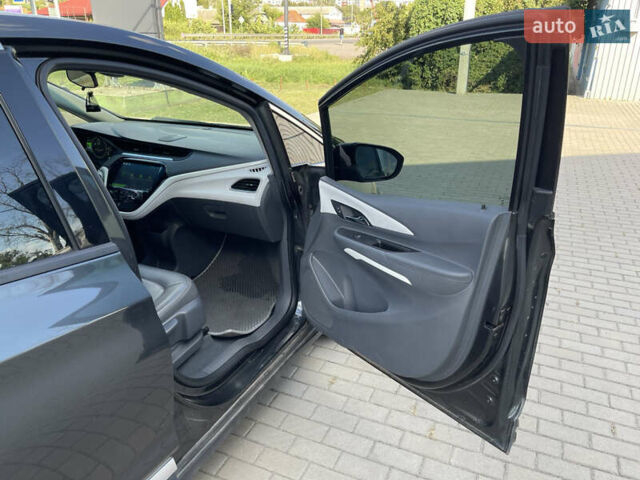 Серый Шевроле Bolt EV, объемом двигателя 0 л и пробегом 188 тыс. км за 14500 $, фото 26 на Automoto.ua