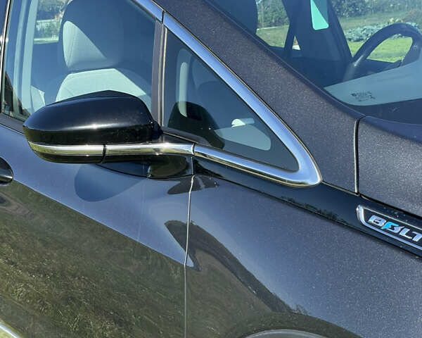 Серый Шевроле Bolt EV, объемом двигателя 0 л и пробегом 99 тыс. км за 16300 $, фото 3 на Automoto.ua