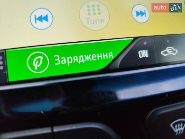 Серый Шевроле Bolt EV, объемом двигателя 0 л и пробегом 110 тыс. км за 14444 $, фото 43 на Automoto.ua