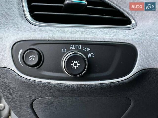 Серый Шевроле Bolt EV, объемом двигателя 0 л и пробегом 78 тыс. км за 14900 $, фото 16 на Automoto.ua