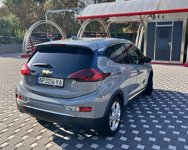 Серый Шевроле Bolt EV, объемом двигателя 0 л и пробегом 931 тыс. км за 14300 $, фото 7 на Automoto.ua