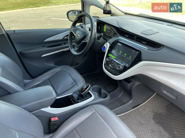 Серый Шевроле Bolt EV, объемом двигателя 0 л и пробегом 188 тыс. км за 14500 $, фото 30 на Automoto.ua