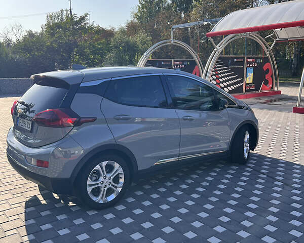 Серый Шевроле Bolt EV, объемом двигателя 0 л и пробегом 931 тыс. км за 14300 $, фото 8 на Automoto.ua