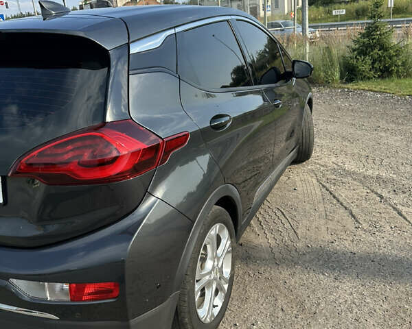 Серый Шевроле Bolt EV, объемом двигателя 0 л и пробегом 149 тыс. км за 14000 $, фото 9 на Automoto.ua