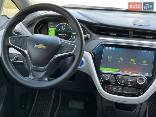 Серый Шевроле Bolt EV, объемом двигателя 0 л и пробегом 188 тыс. км за 14500 $, фото 35 на Automoto.ua